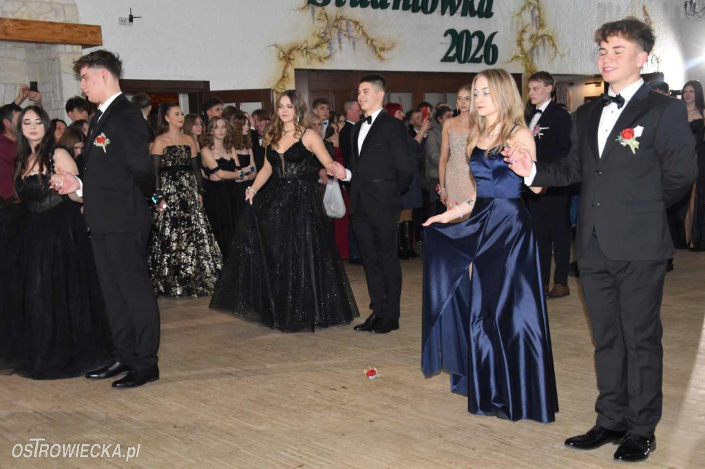 „Staszic” pierwszy na studniówkowym parkiecie