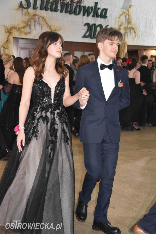 „Staszic” pierwszy na studniówkowym parkiecie