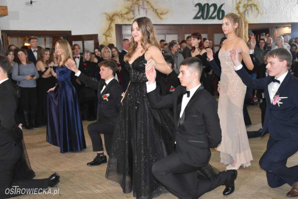 „Staszic” pierwszy na studniówkowym parkiecie