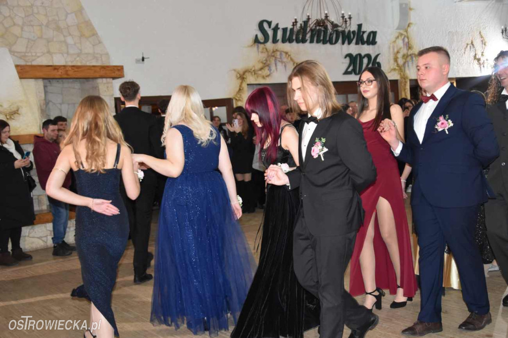 „Staszic” pierwszy na studniówkowym parkiecie