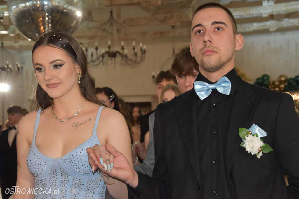 „Staszic” pierwszy na studniówkowym parkiecie