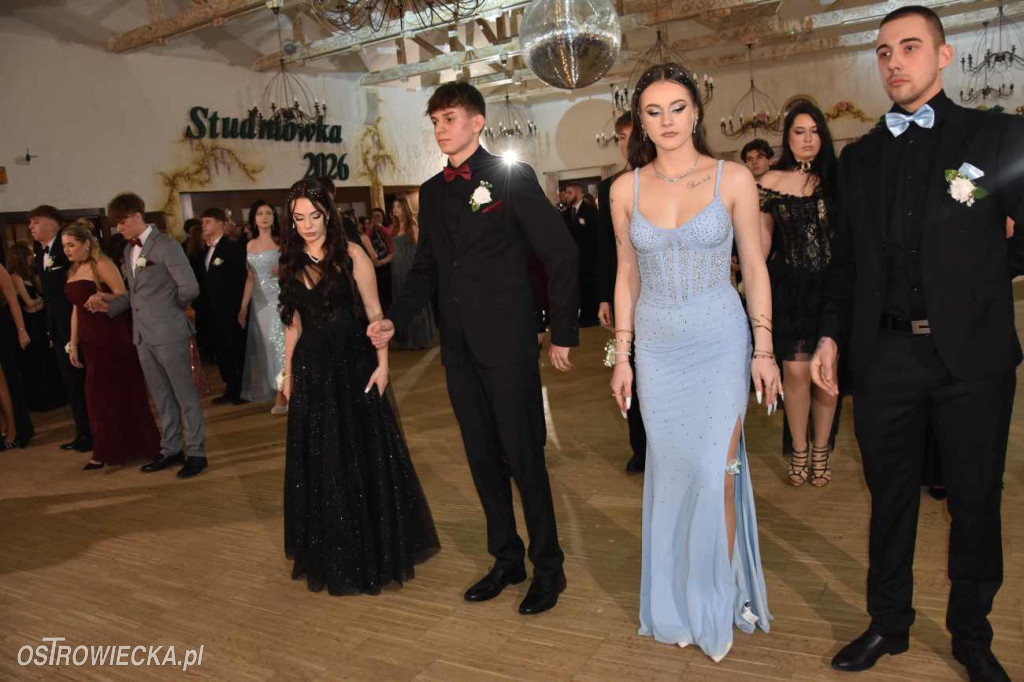 „Staszic” pierwszy na studniówkowym parkiecie