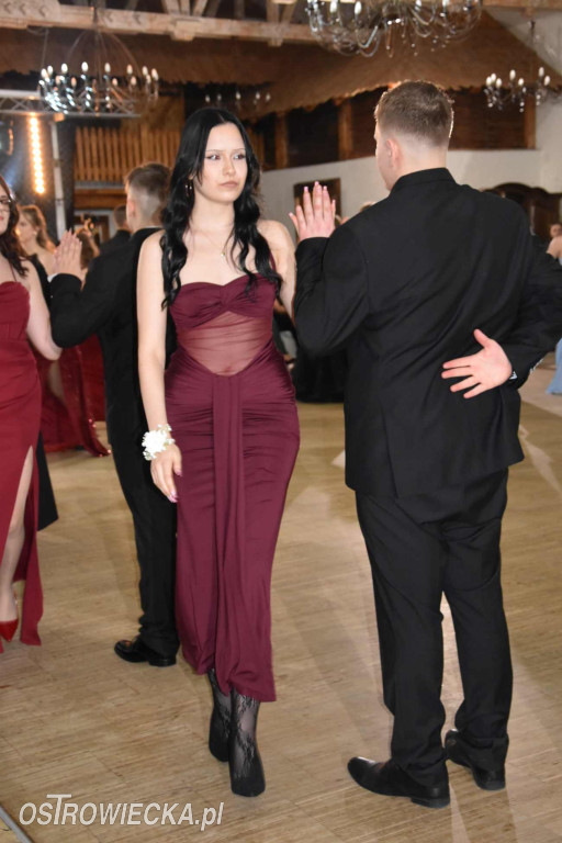 „Staszic” pierwszy na studniówkowym parkiecie