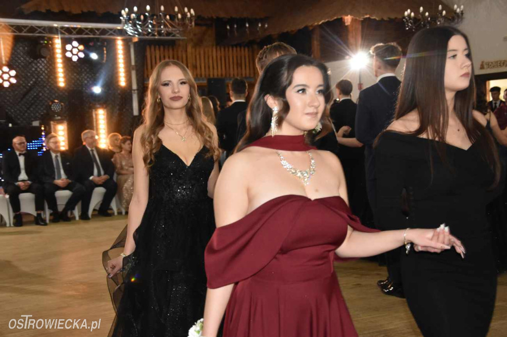 „Staszic” pierwszy na studniówkowym parkiecie