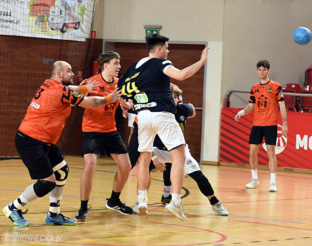 KSZO- Pałac Tarnów