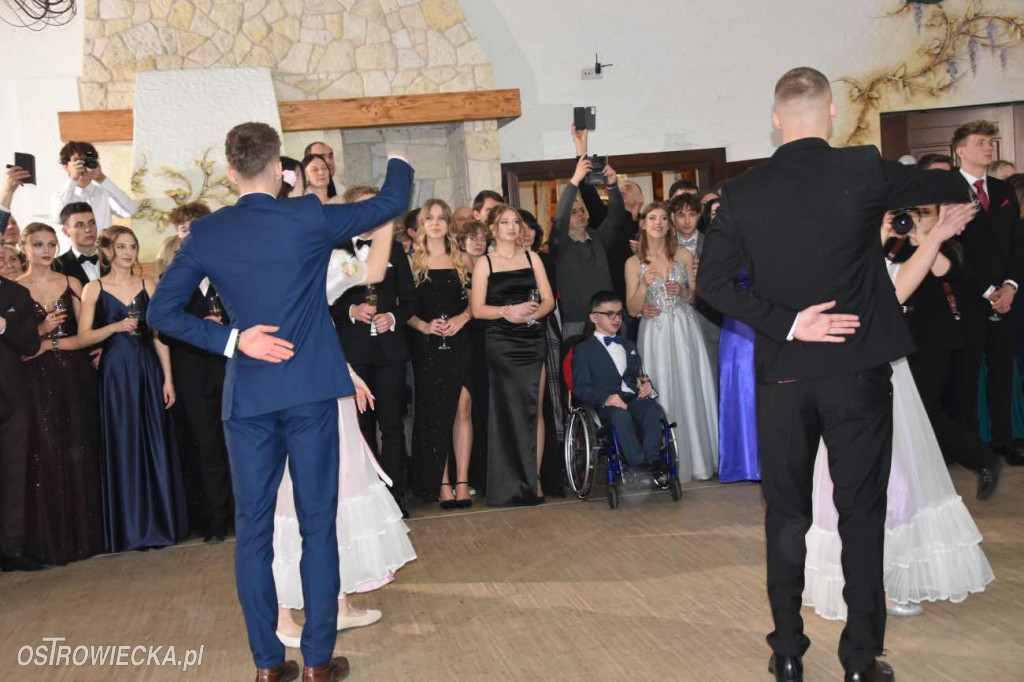 Studniówka „Chreptus”