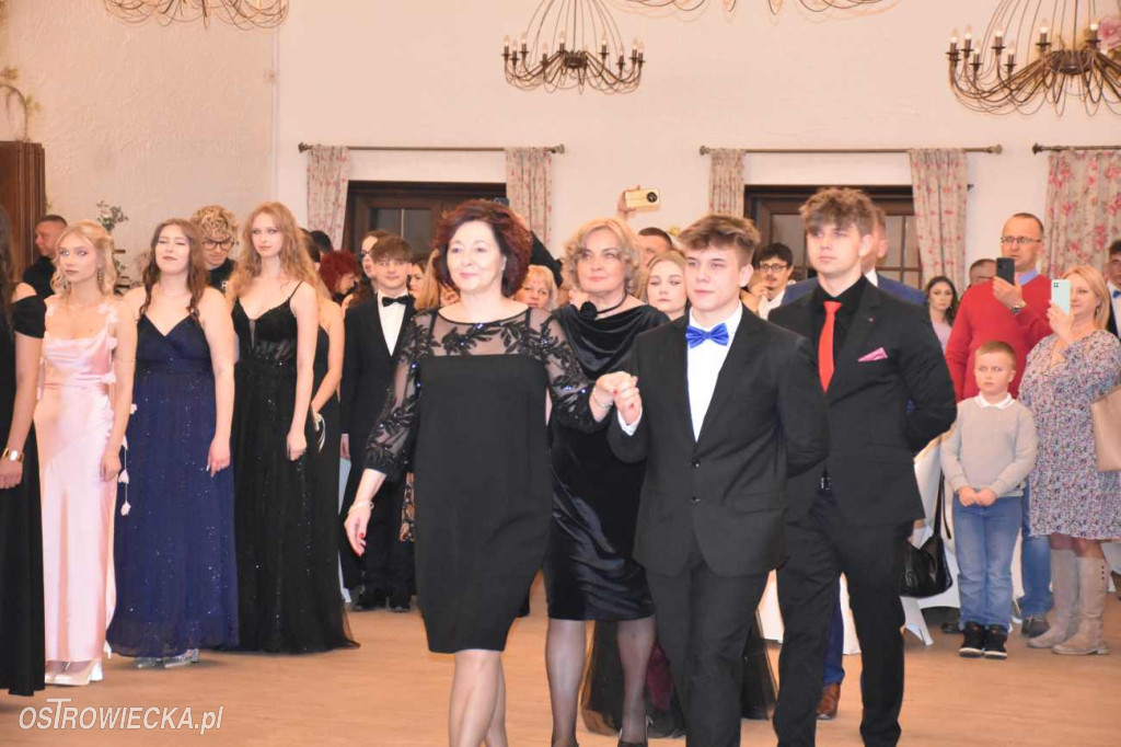 Bal Studniówkowy „Ekonomika”