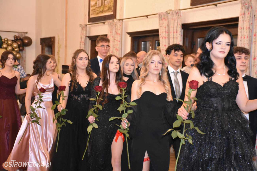 Bal Studniówkowy „Ekonomika”