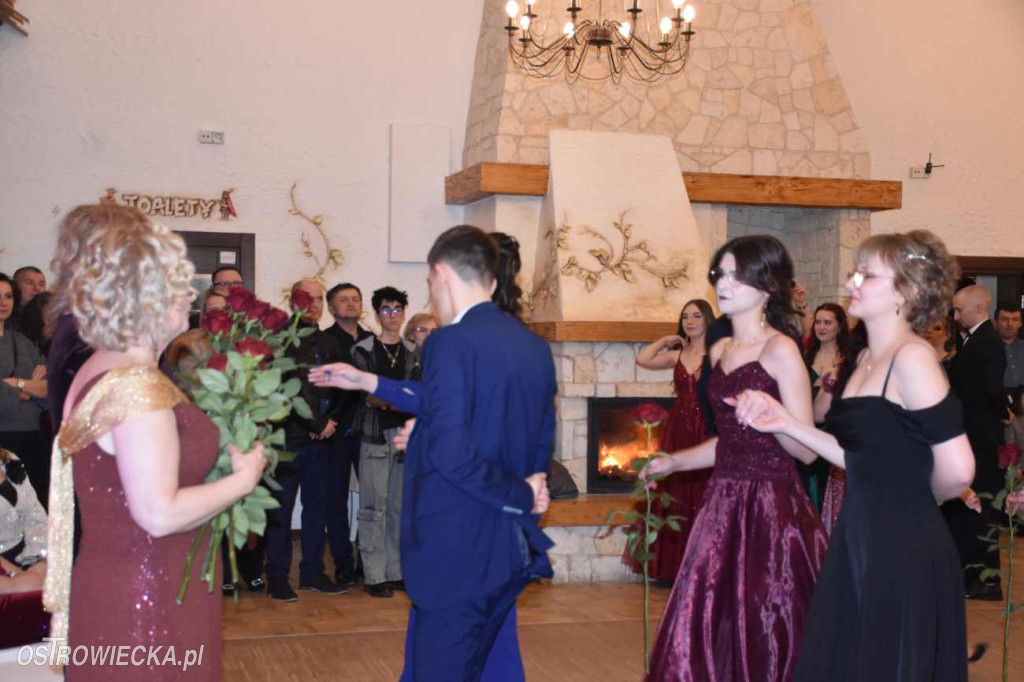 Bal Studniówkowy „Ekonomika”