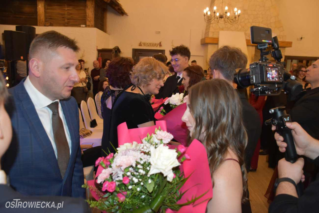 Bal Studniówkowy „Ekonomika”