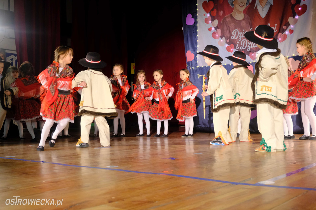 Walentynki z Babcią i Dziadkiem w PP Nr 19