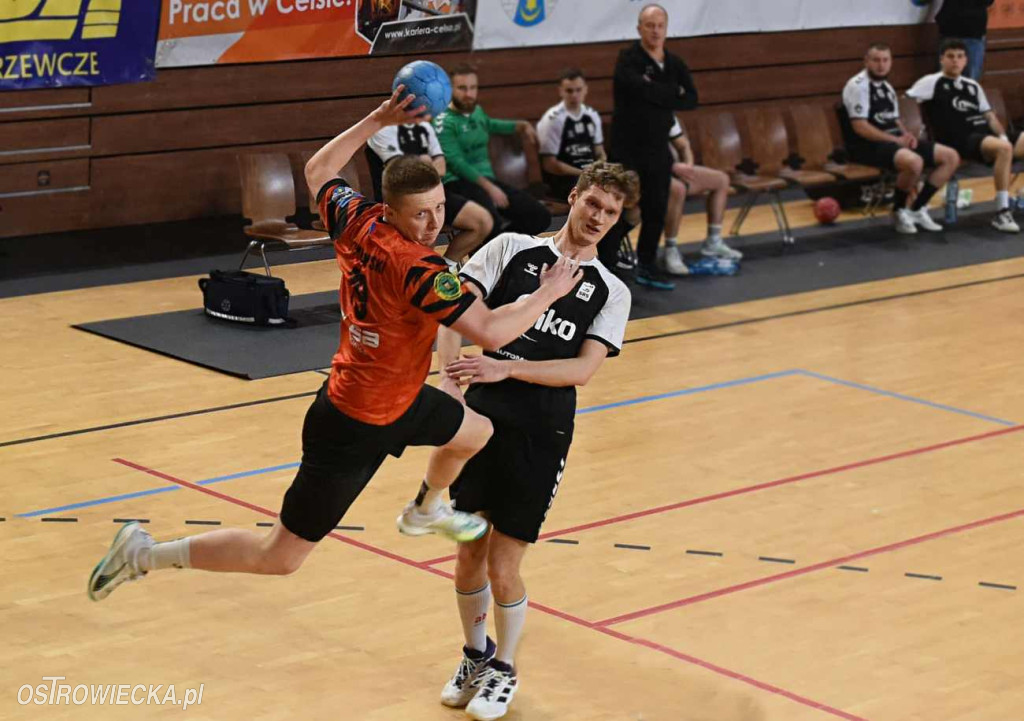 KSZO Ostrowiec Świętokrzyski- SRS NIKO Przemyśl