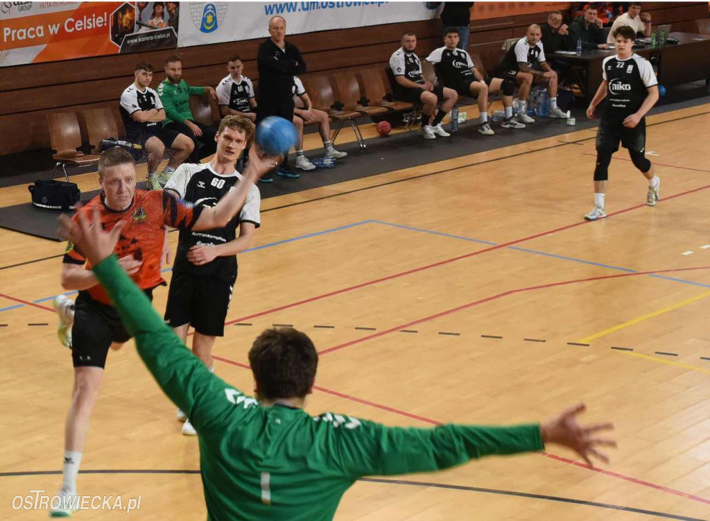 KSZO Ostrowiec Świętokrzyski- SRS NIKO Przemyśl
