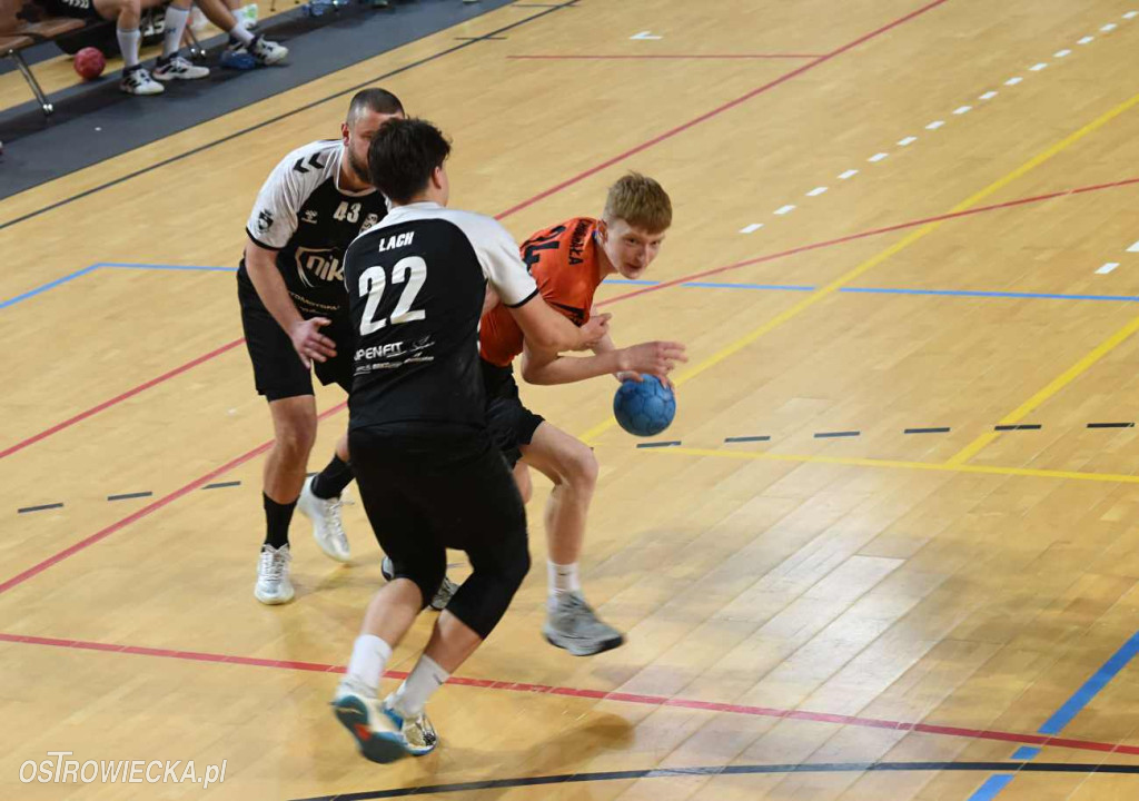 KSZO Ostrowiec Świętokrzyski- SRS NIKO Przemyśl