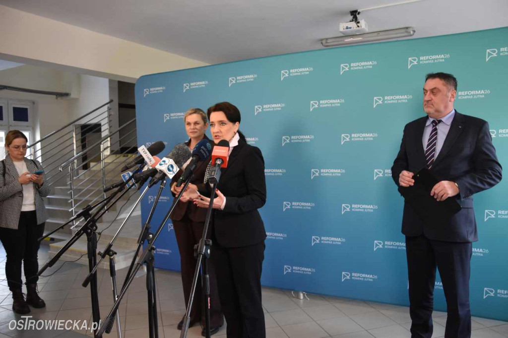 Wizyta minister Barbary Nowackiej  w Szewnie