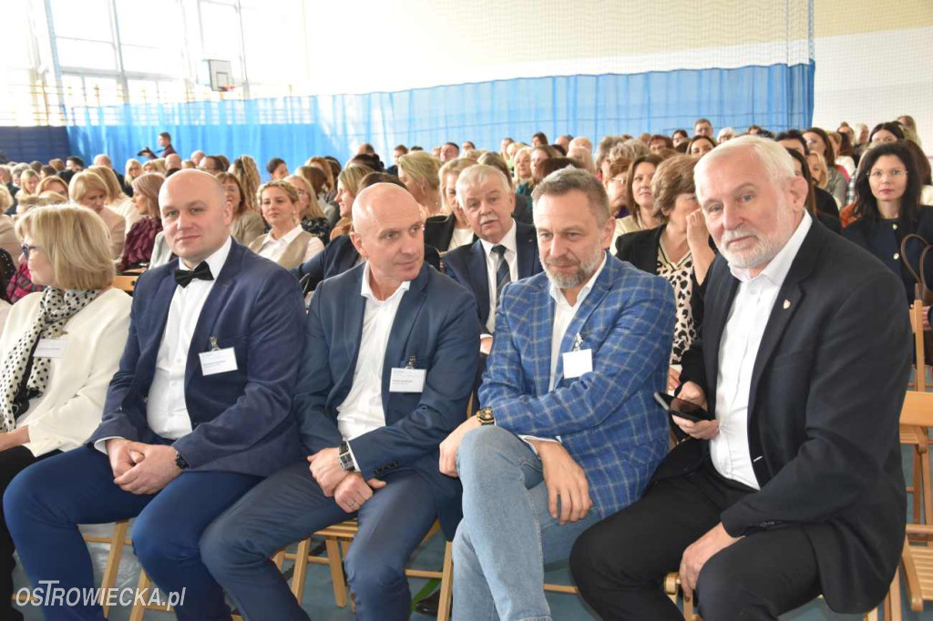 Wizyta minister Barbary Nowackiej  w Szewnie