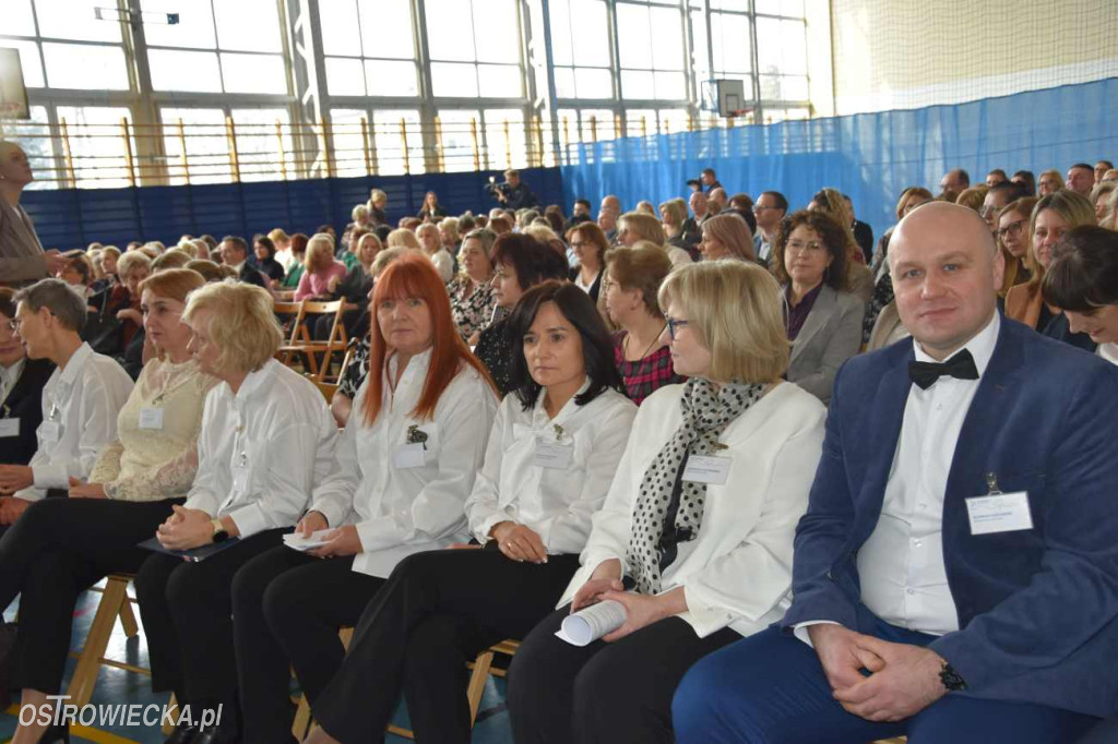 Wizyta minister Barbary Nowackiej  w Szewnie