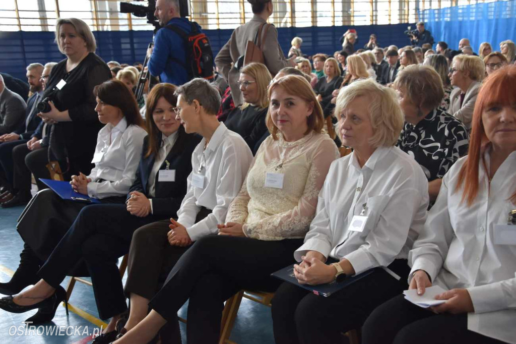 Wizyta minister Barbary Nowackiej  w Szewnie