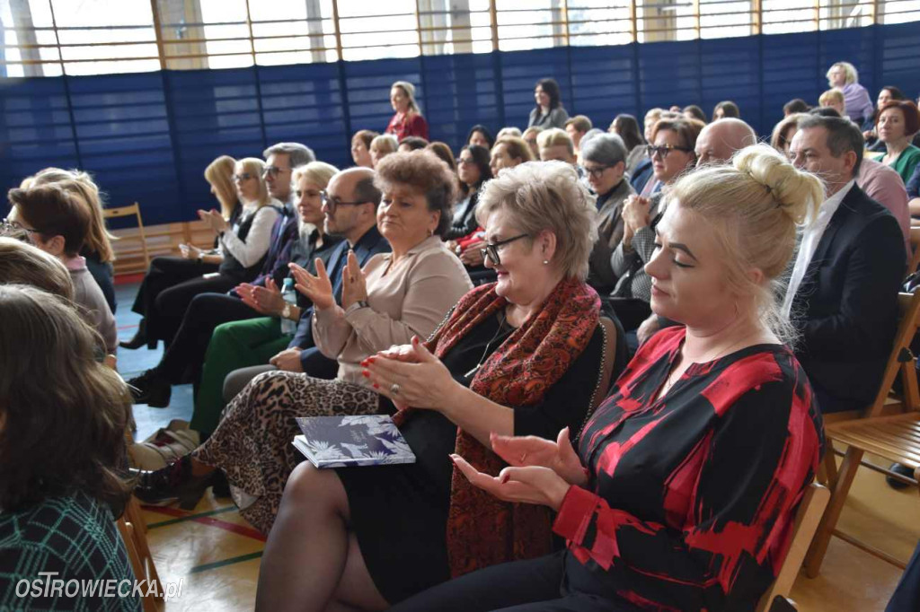 Wizyta minister Barbary Nowackiej  w Szewnie