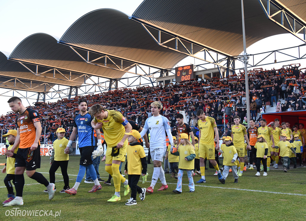 KSZO- Naprzód. Dwie twarze Pomarańczowo-Czarnych