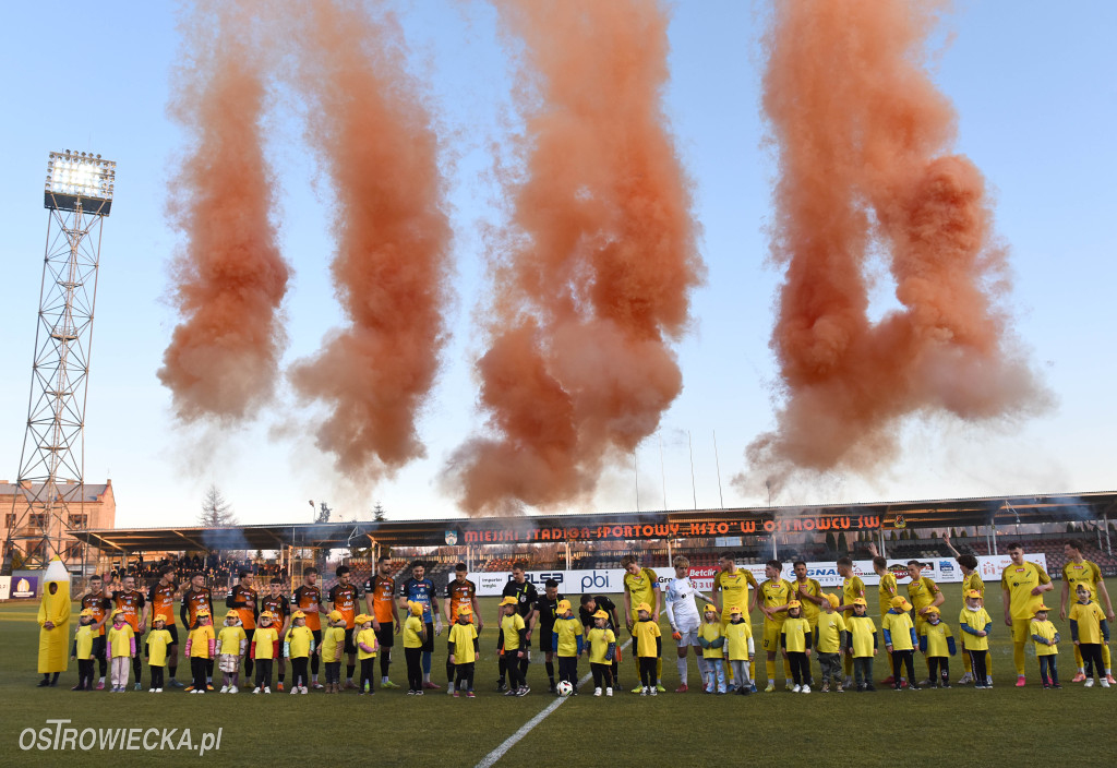 KSZO- Naprzód. Dwie twarze Pomarańczowo-Czarnych