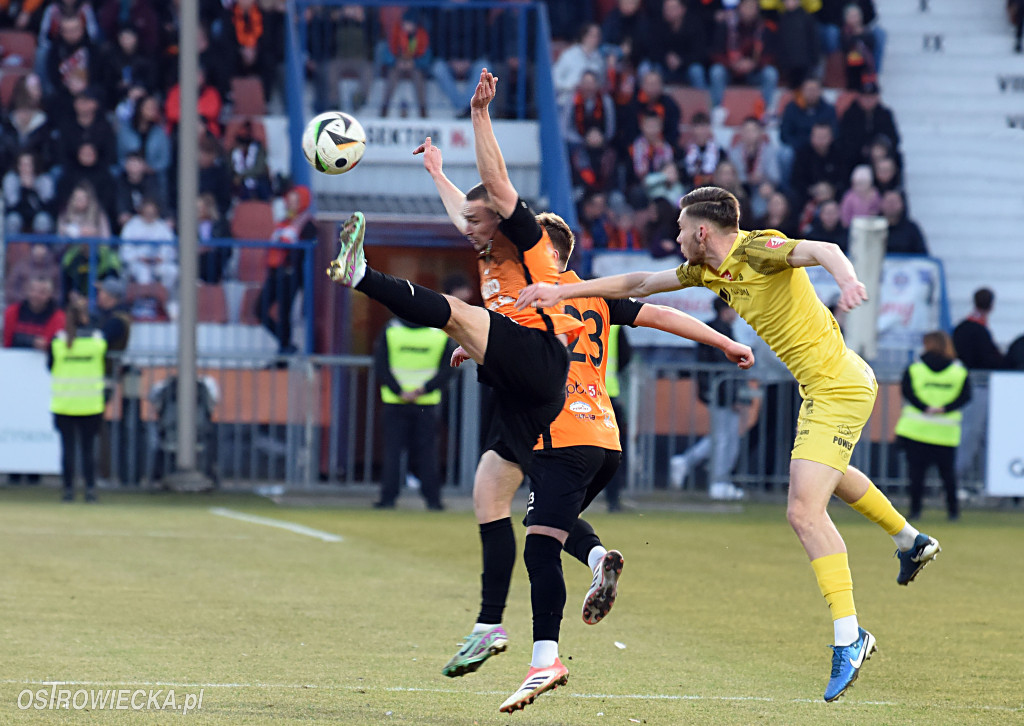 KSZO- Naprzód. Dwie twarze Pomarańczowo-Czarnych