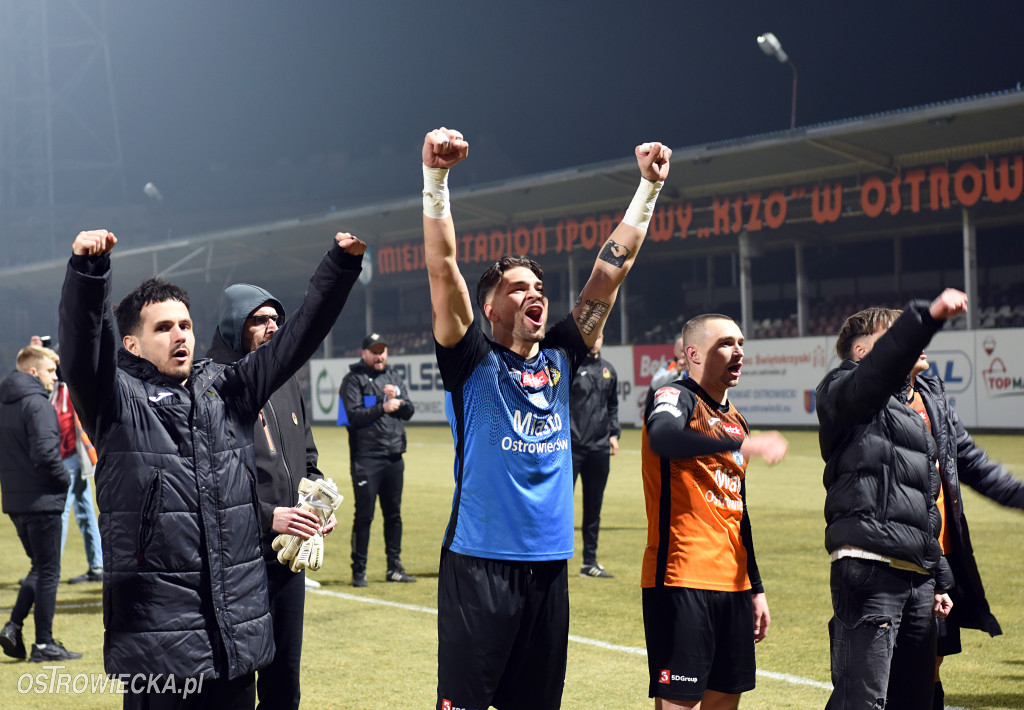 KSZO- Naprzód. Dwie twarze Pomarańczowo-Czarnych