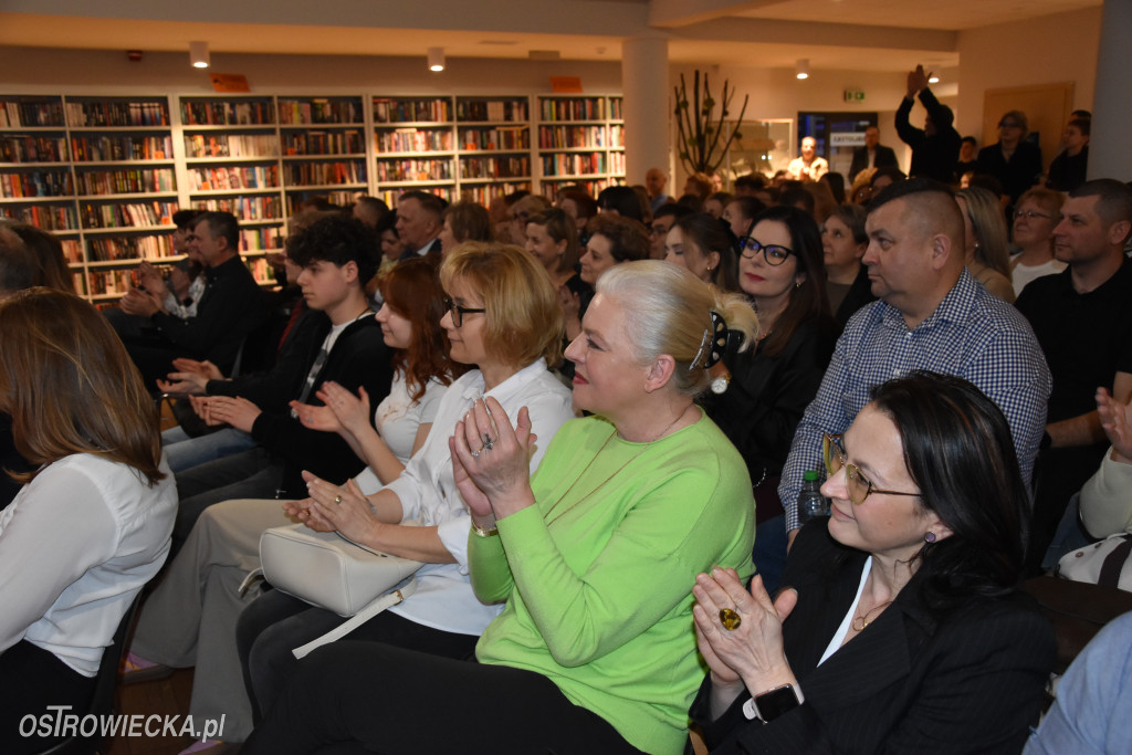 Młodzieżowy Teatr OBibooK niezmiennie zachwyca