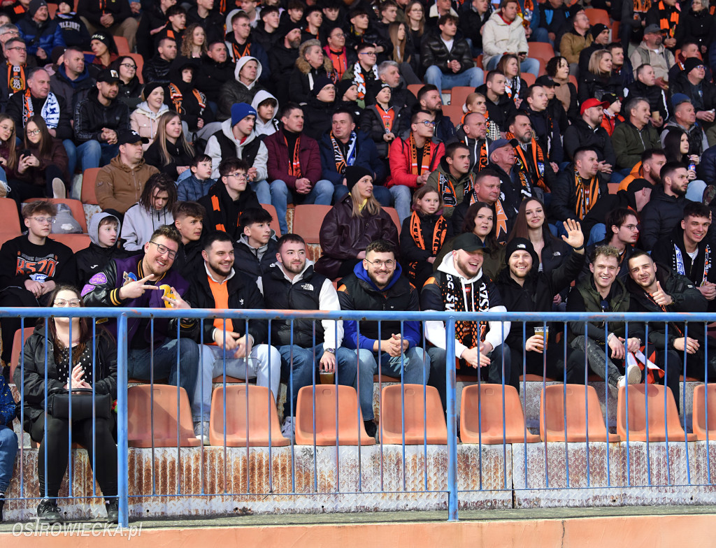 Dwa szybkie ciosy Avii