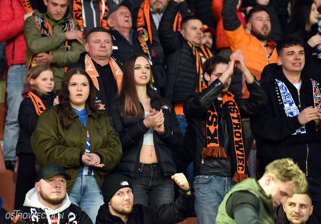 Dwa szybkie ciosy Avii