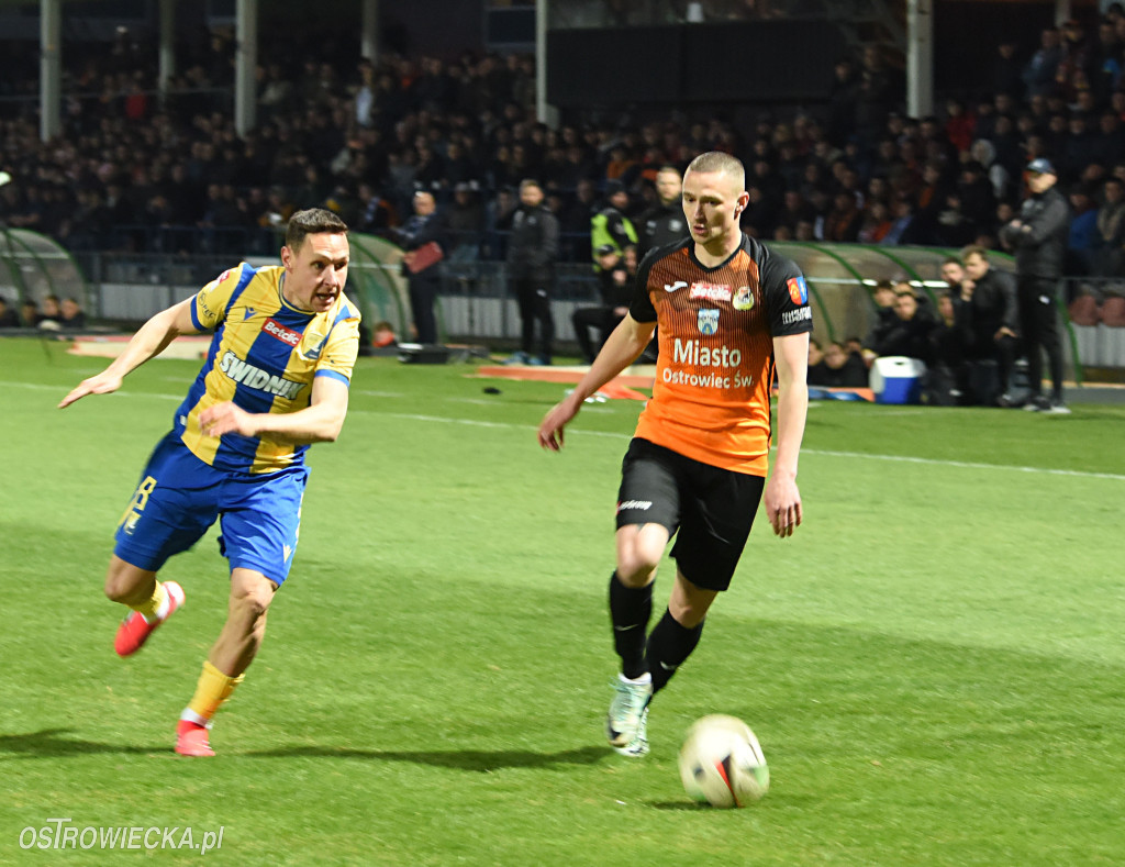 Dwa szybkie ciosy Avii