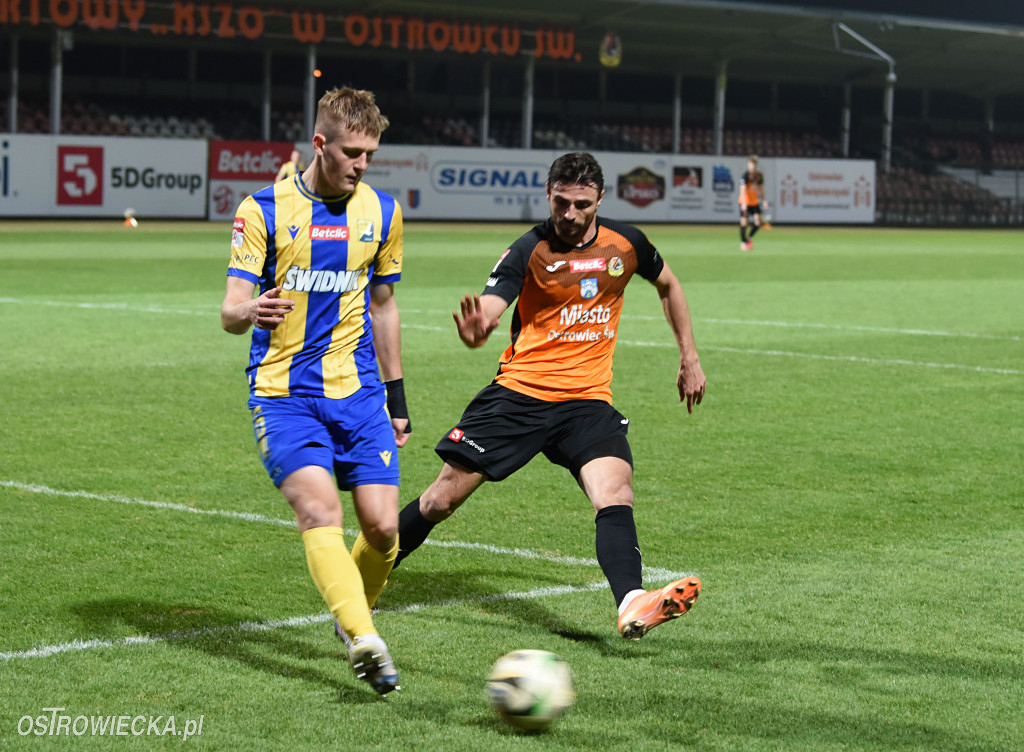 Dwa szybkie ciosy Avii