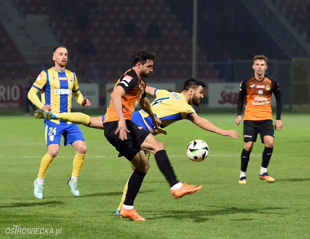 Dwa szybkie ciosy Avii