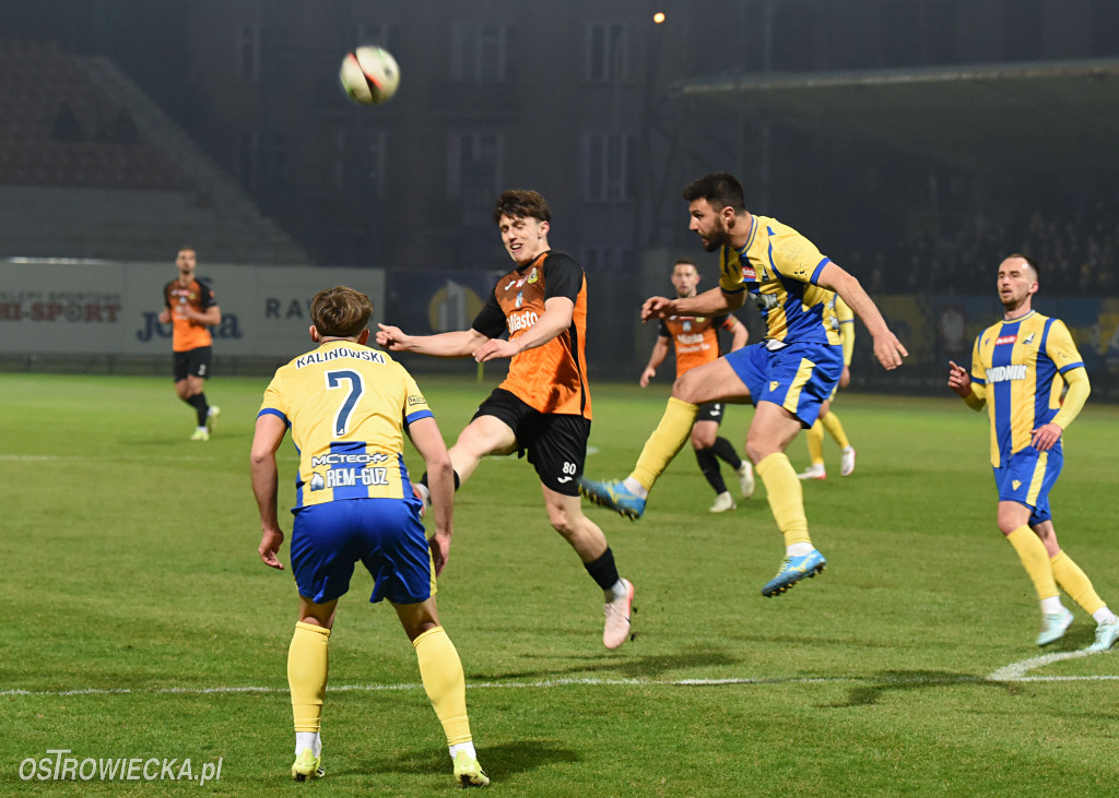 Dwa szybkie ciosy Avii