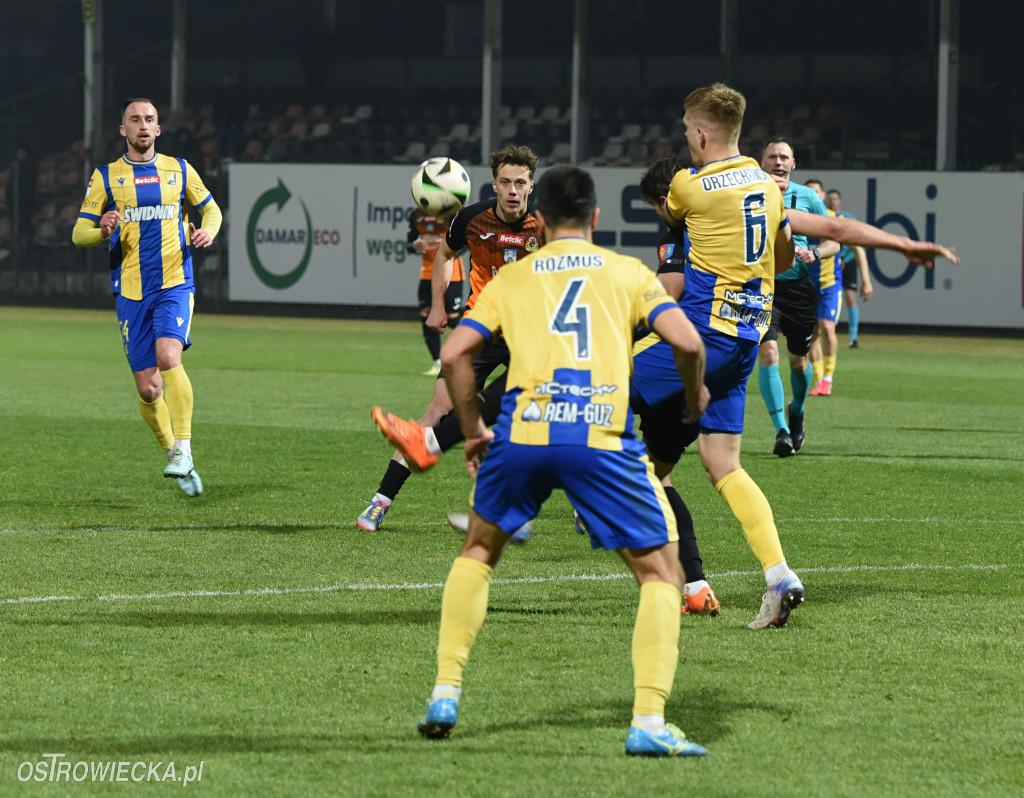 Dwa szybkie ciosy Avii