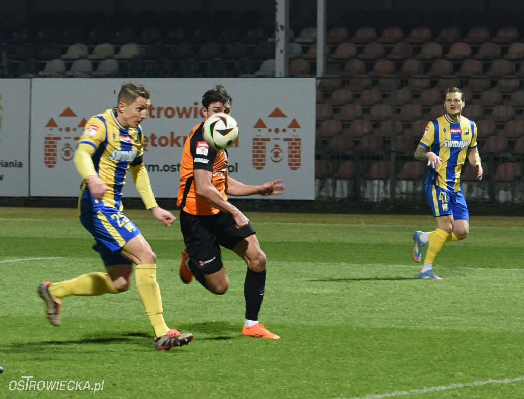 Dwa szybkie ciosy Avii