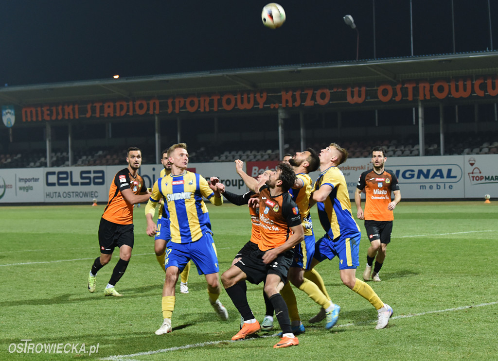 Dwa szybkie ciosy Avii