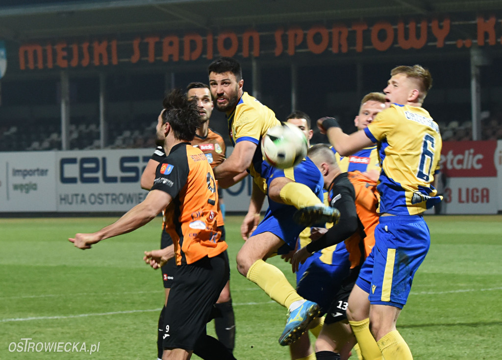 Dwa szybkie ciosy Avii