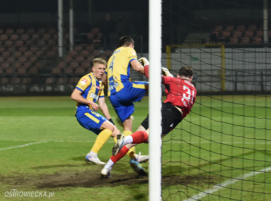 Dwa szybkie ciosy Avii