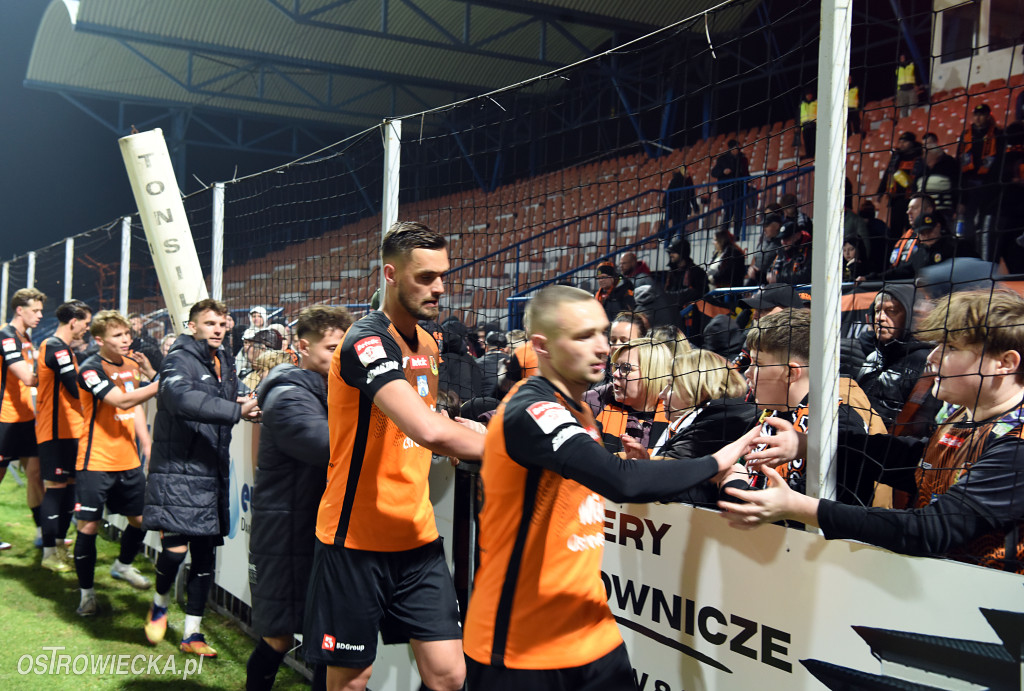 Dwa szybkie ciosy Avii