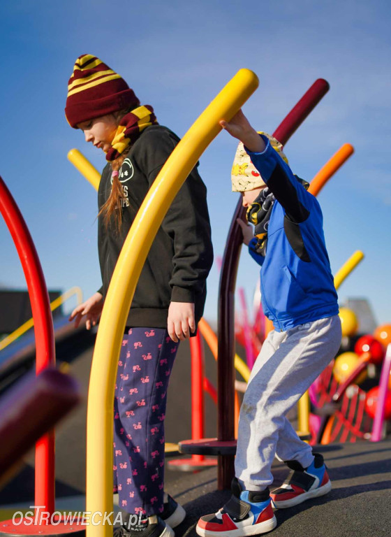 Plac zabaw na waśniowskich błoniach