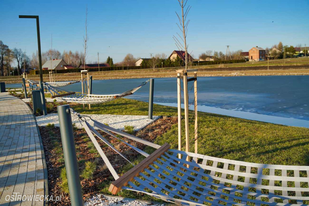 Plac zabaw na waśniowskich błoniach