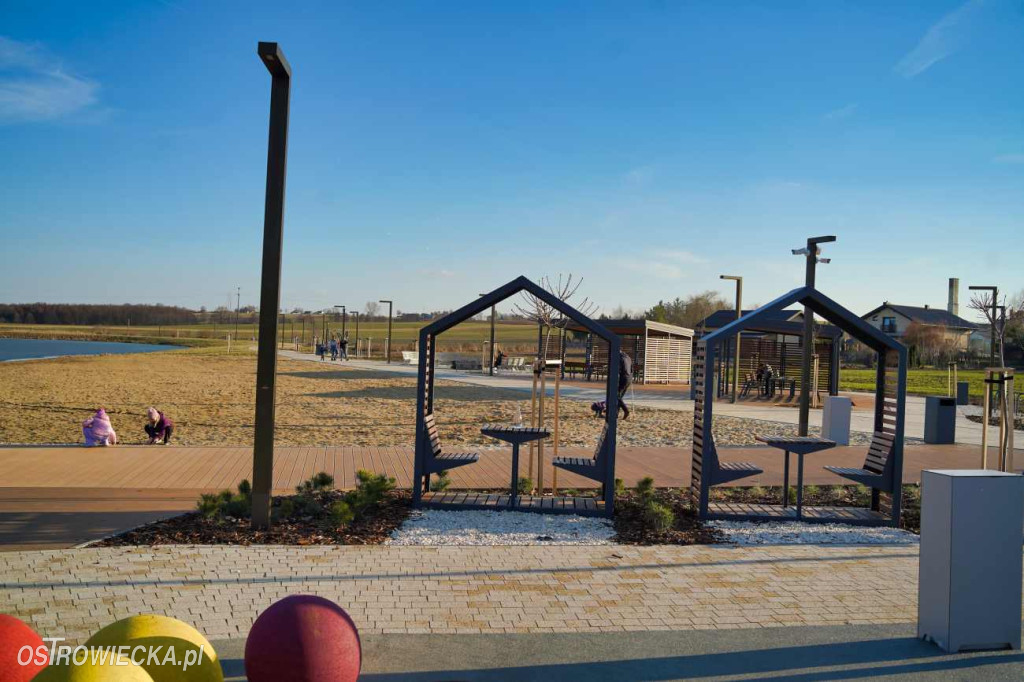 Plac zabaw na waśniowskich błoniach