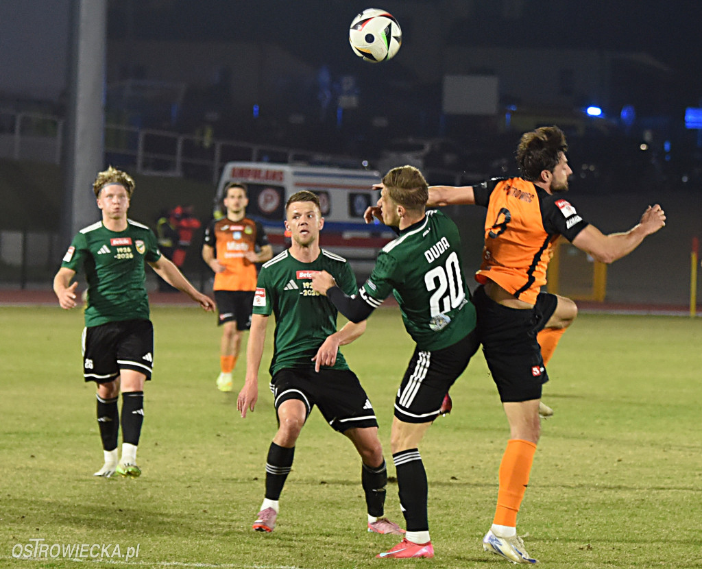 KSZO nokautuje Star w końcówce spotkania