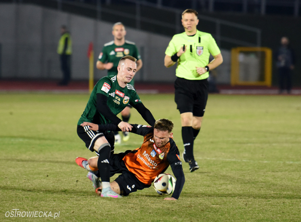 KSZO nokautuje Star w końcówce spotkania