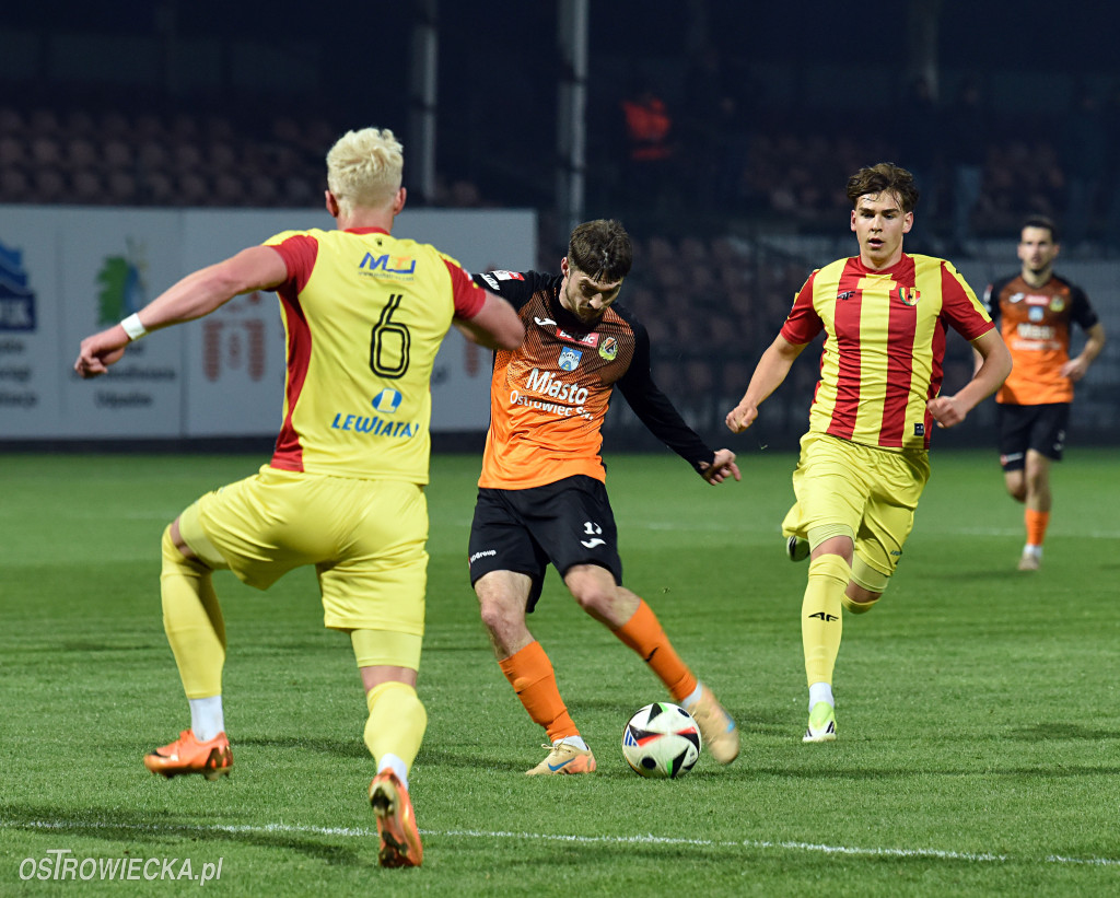 Bezbramkowy remis przy Świętokrzyskiej