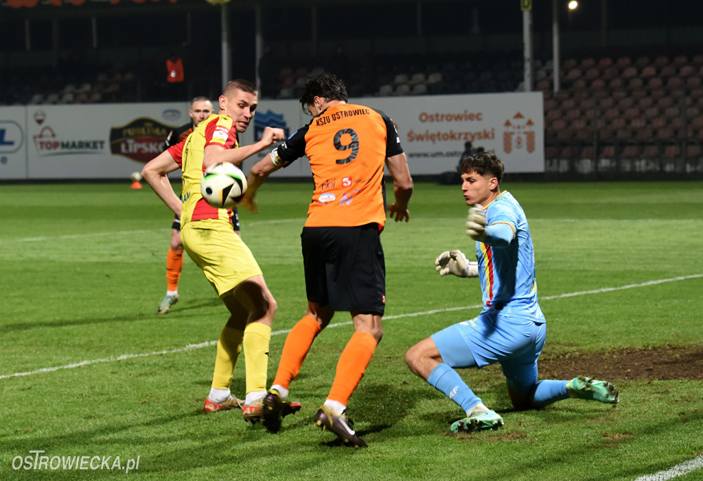 Bezbramkowy remis przy Świętokrzyskiej