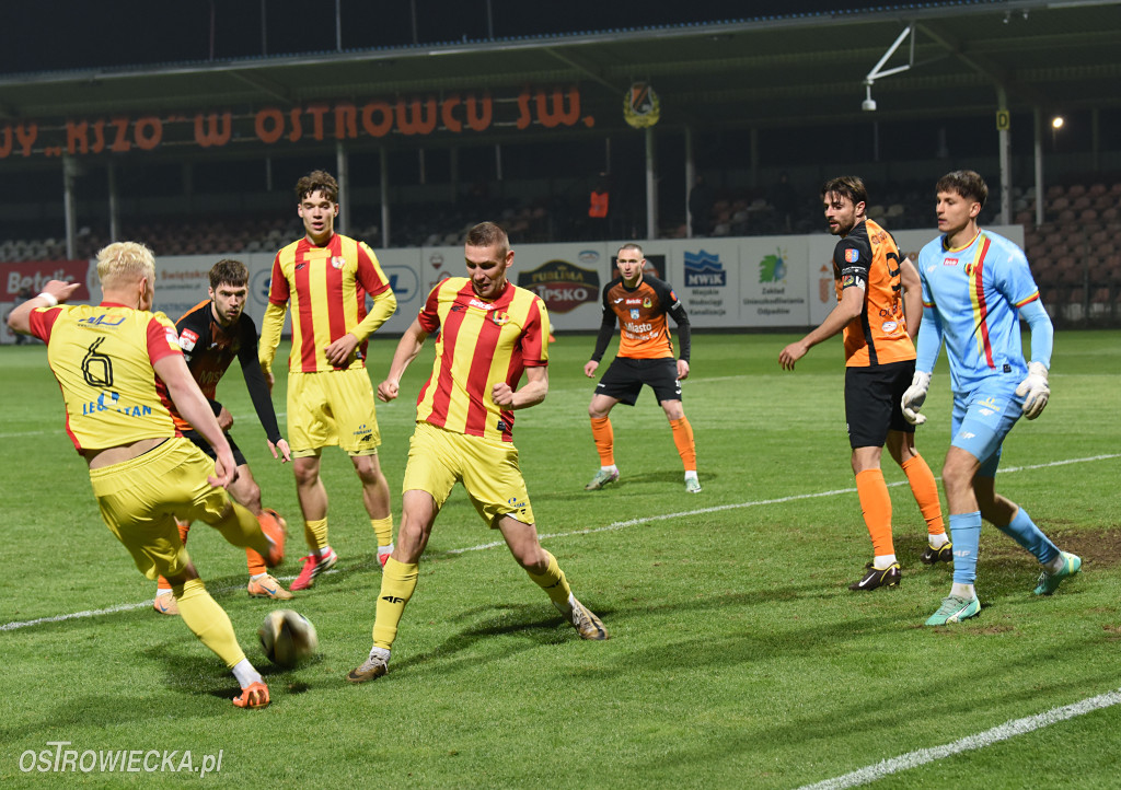 Bezbramkowy remis przy Świętokrzyskiej