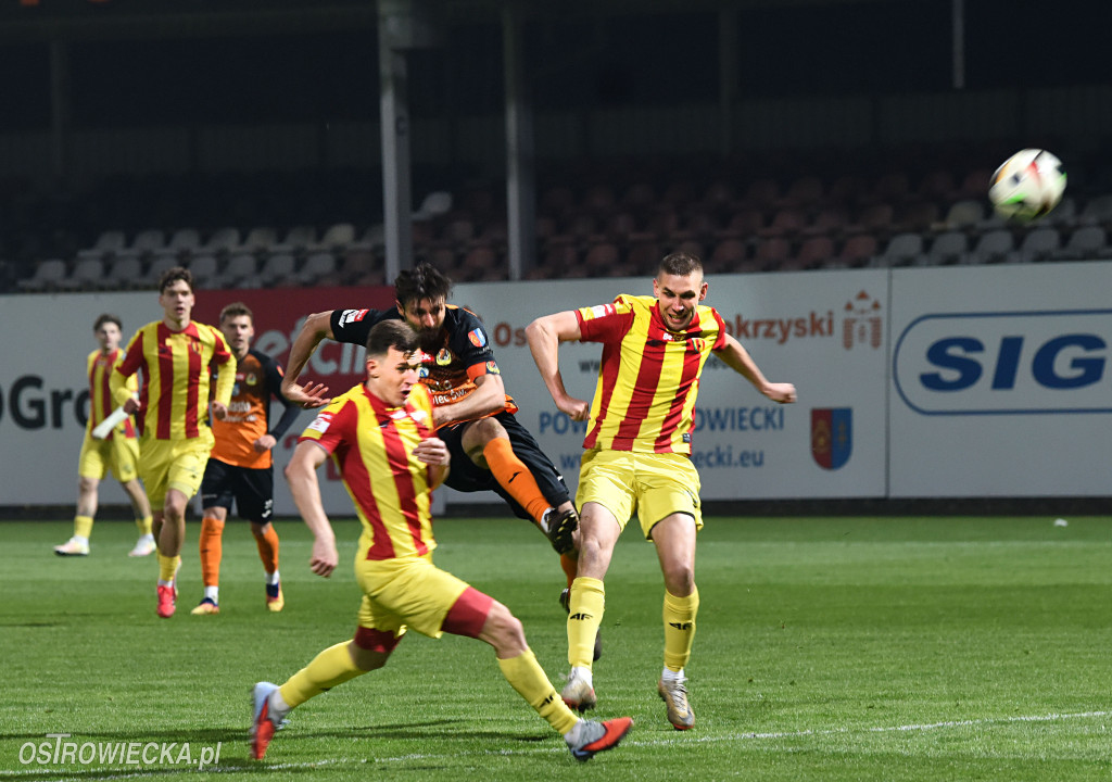 Bezbramkowy remis przy Świętokrzyskiej