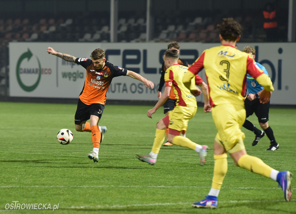 Bezbramkowy remis przy Świętokrzyskiej